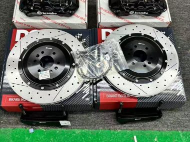 Тормозная система Geely Atlas Brembo GT6